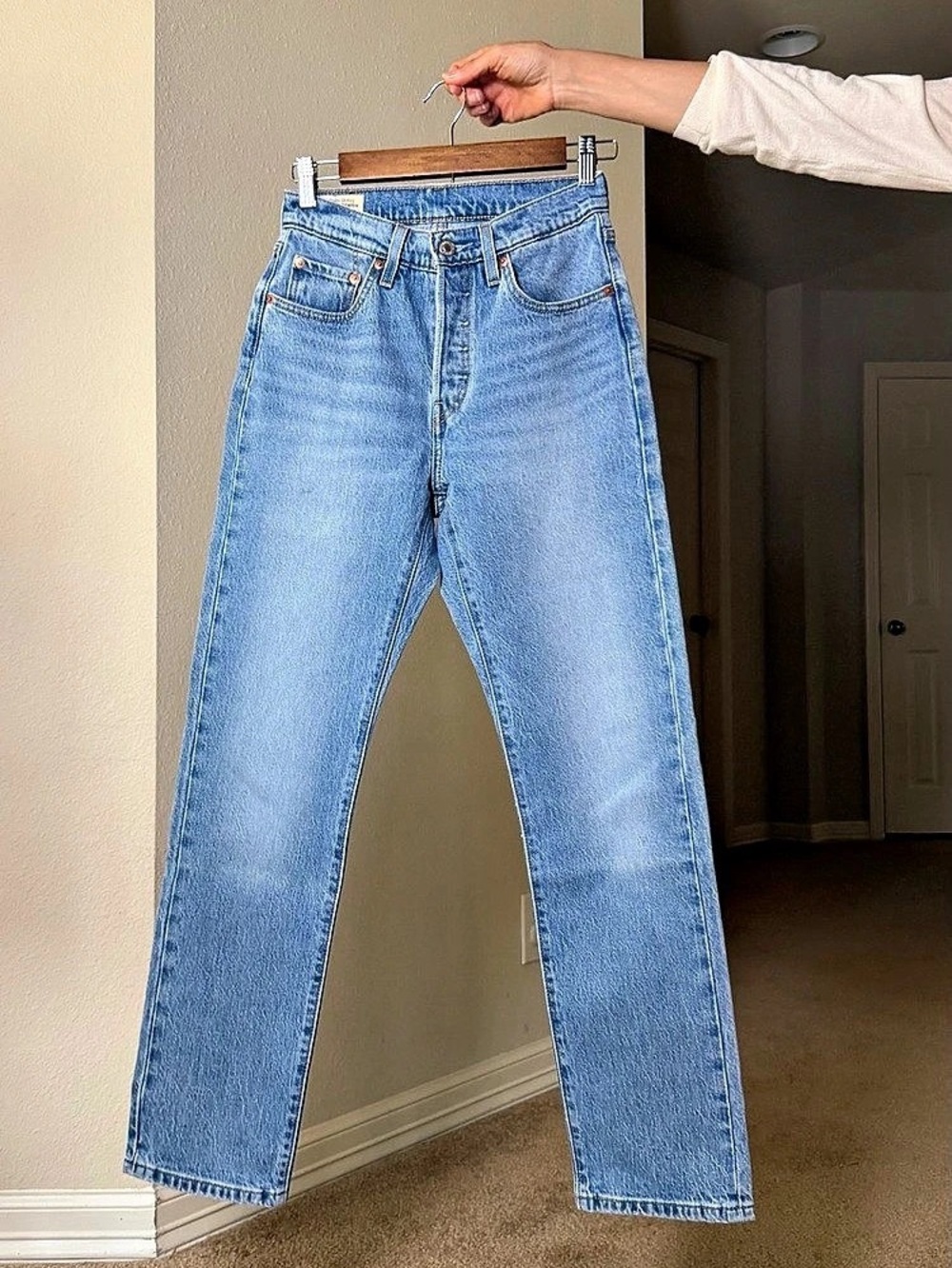 Levi's 501 Straight Leg Jeans in Blue Waist 25